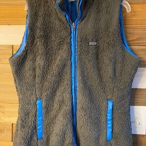 Reversible Patagonia Charcoal and Blue Fleece Vest